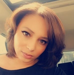 Meet your Posher, Deneen